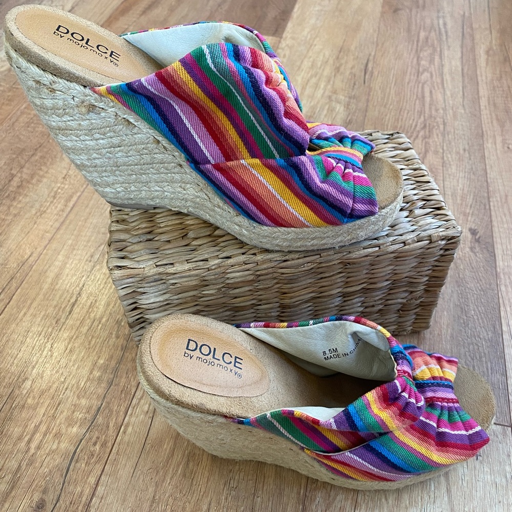 Dolce by mojo moxy multi color high heel wedge SZ 8.5